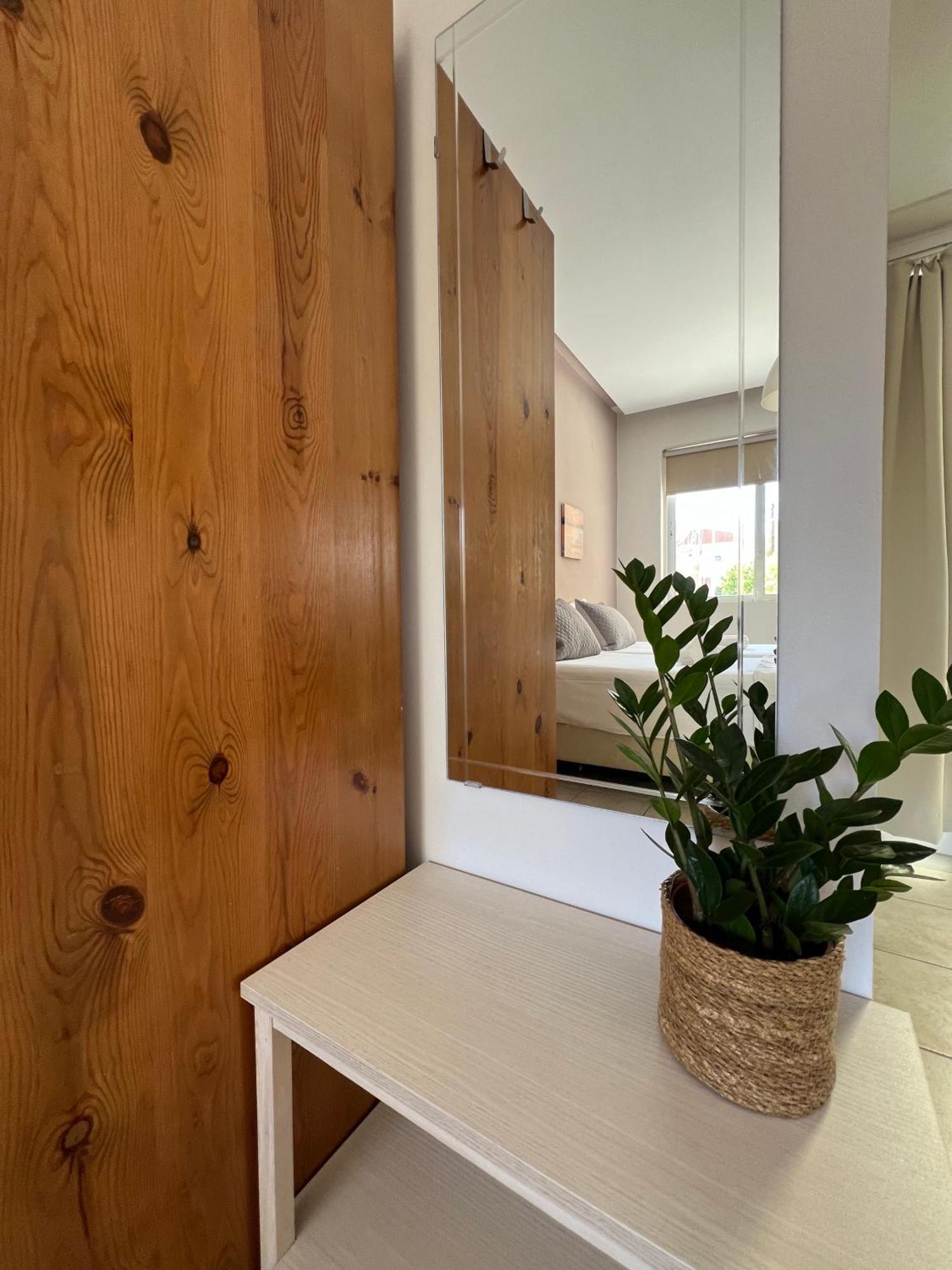 Artemis Rooms Two Steps By The Sea Platanés Exterior foto