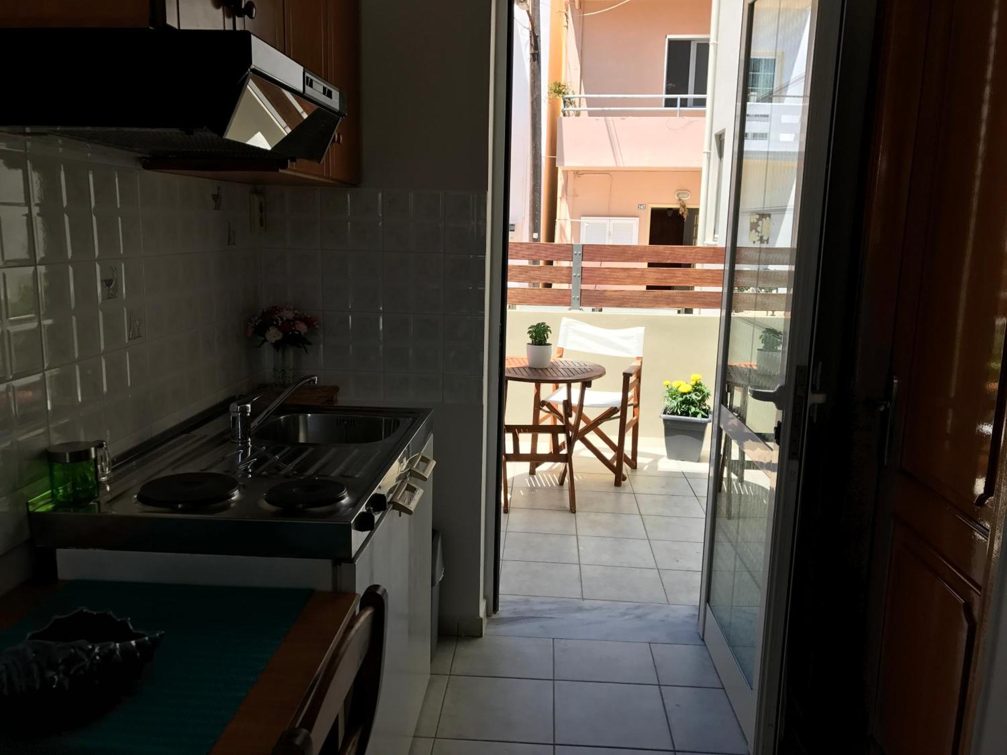 Artemis Rooms Two Steps By The Sea Platanés Exterior foto